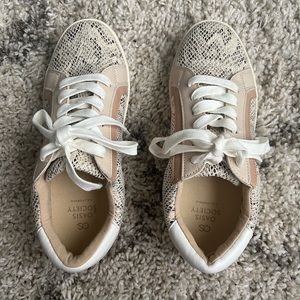 Snake Skin/Mauve Sneakers